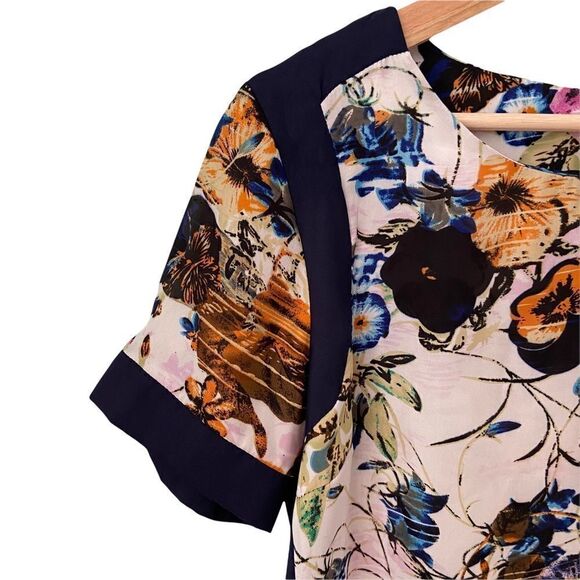 Mally M 100% Silk Floral Short Sleeve Blouse Made in USA in Size XS - Picture 5 of 10
